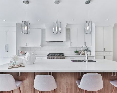 white and brown wooden kitchen cabinet